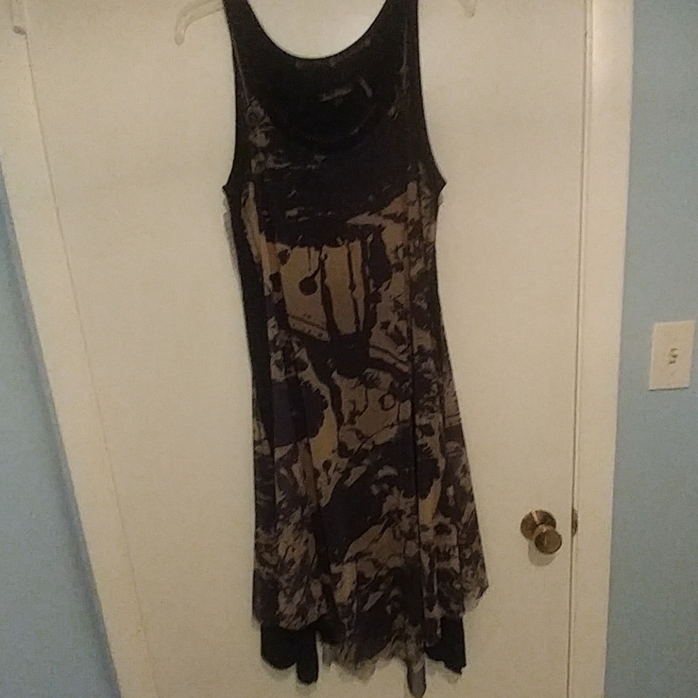Sleeveless dress